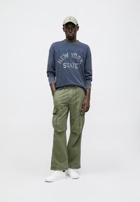 Abercrombie & Fitch ARCHIVE - Cargo trousers - olive
