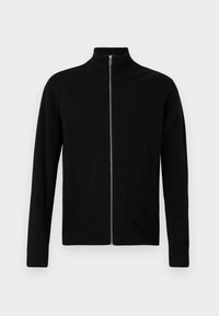 Musta pitkähihainen vetoketjullinen villapaita, jossa on ribbaus kauluksessa, hihoissa ja helmassa, yksinkertaisella valkoisella taustalla.