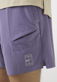 Thumbnail Image 8