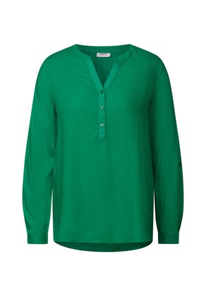 Grüne langärmelige Bluse mit V-Ausschnitt, Knopfleiste vorne und einem Knopfdetail an jedem Ärmel, aus einem glatten Stoff gefertigt.