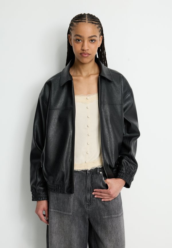 WITH ELASTICATED HEM - Kunstlederjacke