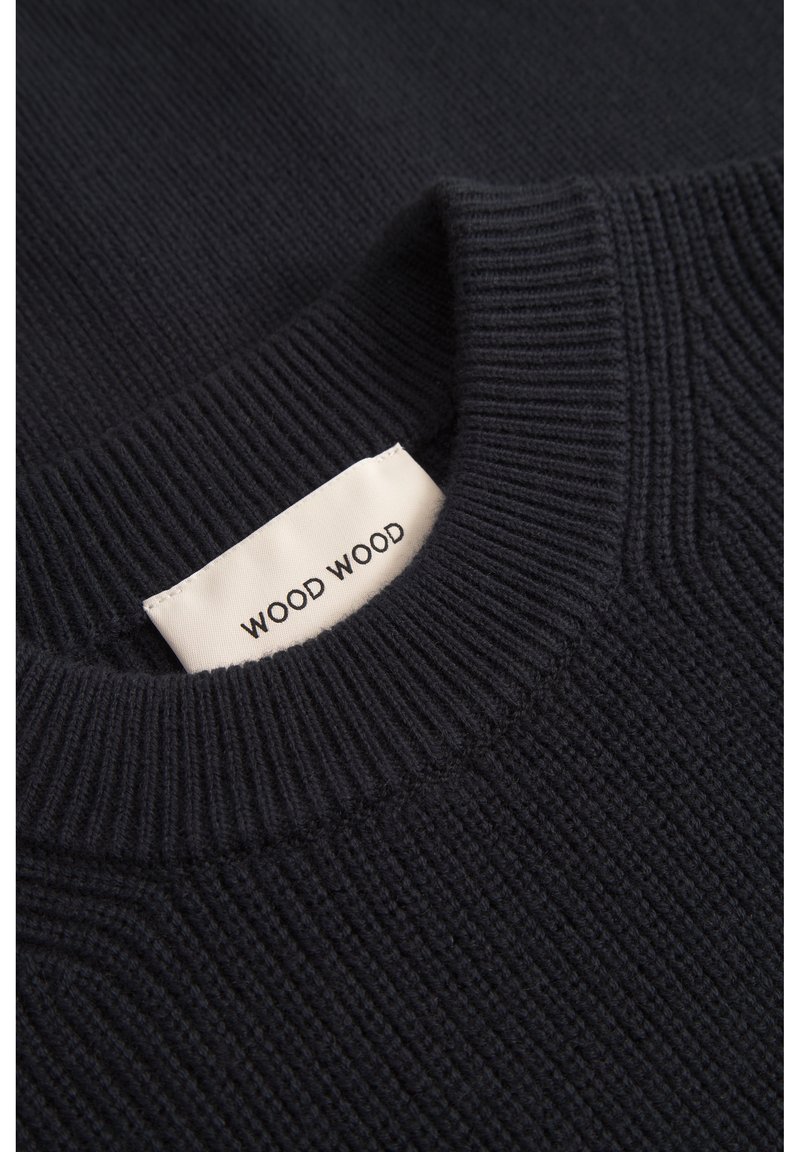 WOOD WOOD MORTEN CREW NECK - Striktrøje - salute