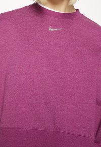 Nike Sportswear Sweatshirt - purple