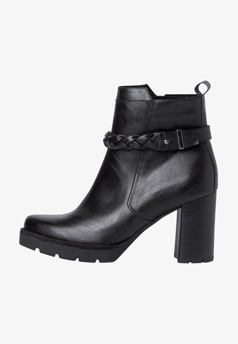 Bottine en cuir noir avec talon bloc, bride tressée avec boucle, fermeture éclair latérale et languette à l'arrière.