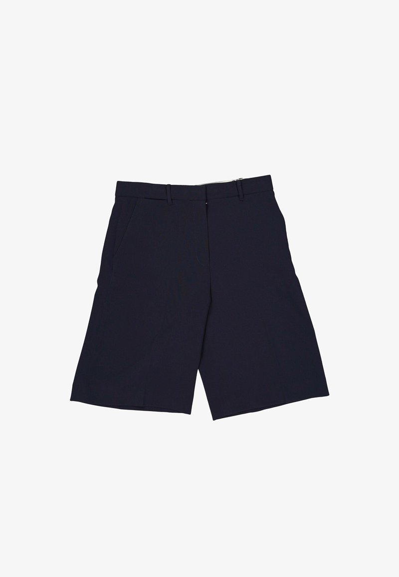 Shorts bleu marine longueur genou, ajustés, avec passants de ceinture et poches latérales, présentés sur fond blanc.