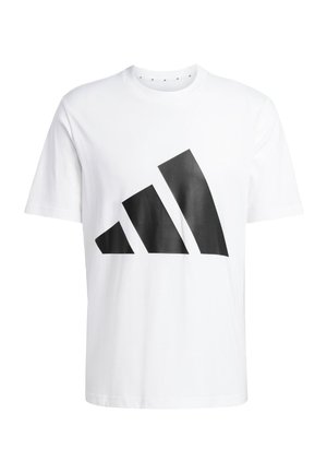T-shirt bianca a maniche corte con scollo rotondo e grande motivo geometrico nero di tre triangoli sovrapposti al centro davanti.