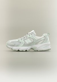 Niewybrane, grey matter/mint water