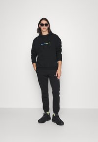 Endless Nights UNIFORM ESSENTIALS LOGO HOODIE - Camisola - black