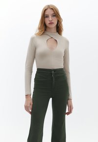 OXXO WITH CUTOUT DETAIL - Langærmet T-shirt - feather gray