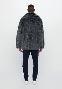Michael Kors PEACOAT UNISEX  - Jachetă de iarnă - black/white