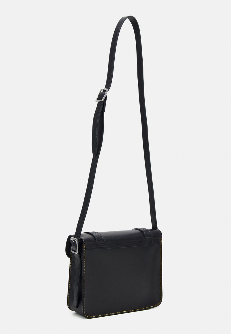 petite sacoche dr martens