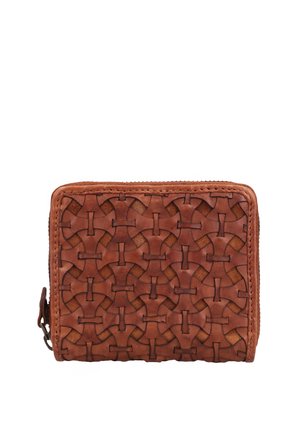 Braune Lederbrieftasche mit einem gewebten Muster und einem Reißverschluss an der Seite, vor weißem Hintergrund dargestellt.