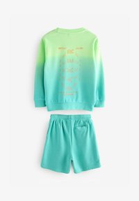 Selectat, green blue
