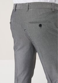 SUIT TROUSERS SKINNY FIT - Nadrágok - grey