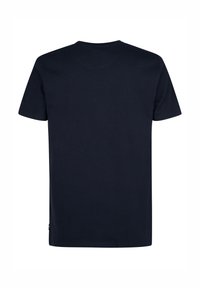 T-shirt in cotone blu navy con collo a giro classico, maniche corte e taglio dritto. Presenta un piccolo etichetta con logo sul margine sinistro inferiore.