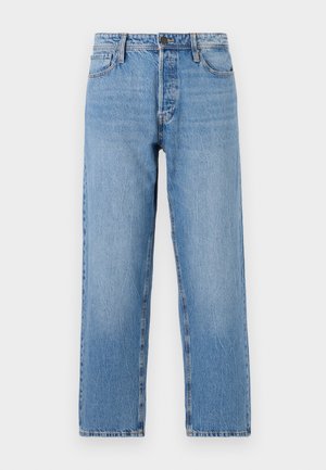 Jeans de denim azul claro con un diseño de pierna recta, que cuentan con un cierre de botón y cremallera, estilo de cinco bolsillos y un ligero desvanecimiento.