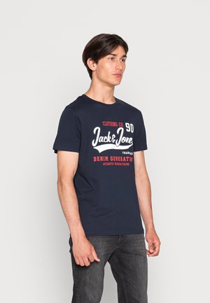 JJELOGO O NECK - Print T-shirt - navy blazer