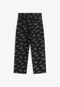 Černé džíny z denimu s celoplošným bílým graffiti vzorem. Mají zadní kapsy a rovné nohavice.