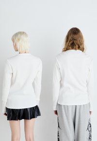 Jaded London GOTHIC WAFFLE HENLEY UNISEX - Μπλούζα με μακριά μανίκια - white