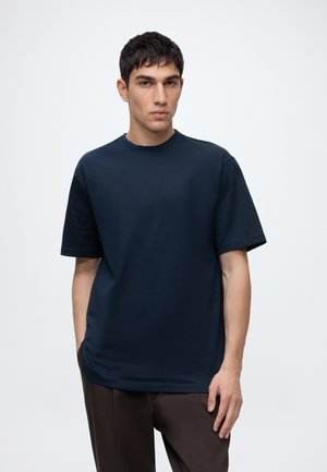 Only & Sons, ONSFRED RLS SS TEE 4-PACK - T-shirt basique - black pack black sky captain cloud dancer