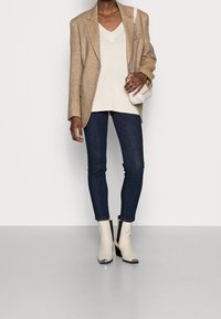 Part Two Neule - beige