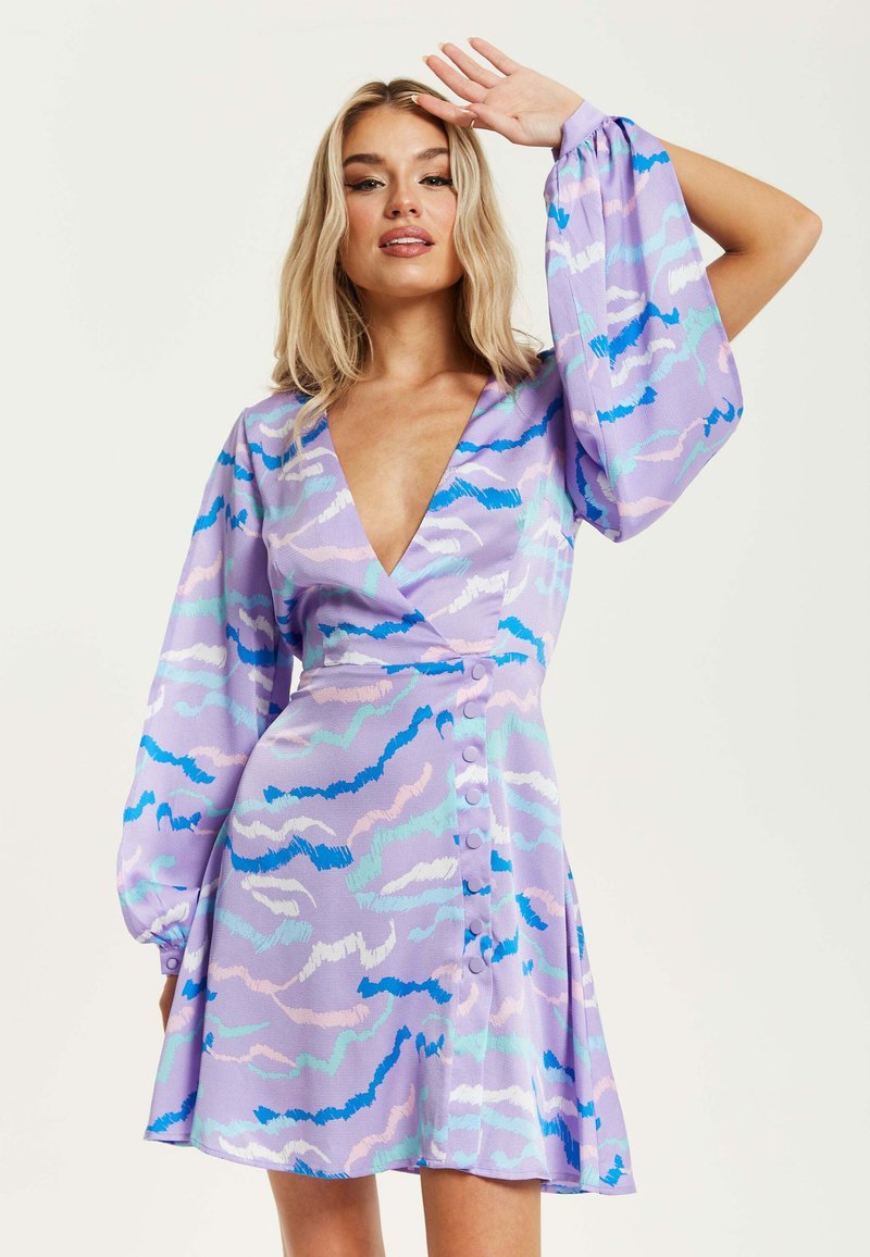 Liquorish ABSTRACT PRINT MINI IN WITH SLIT SLEEVES - Day dress - purple