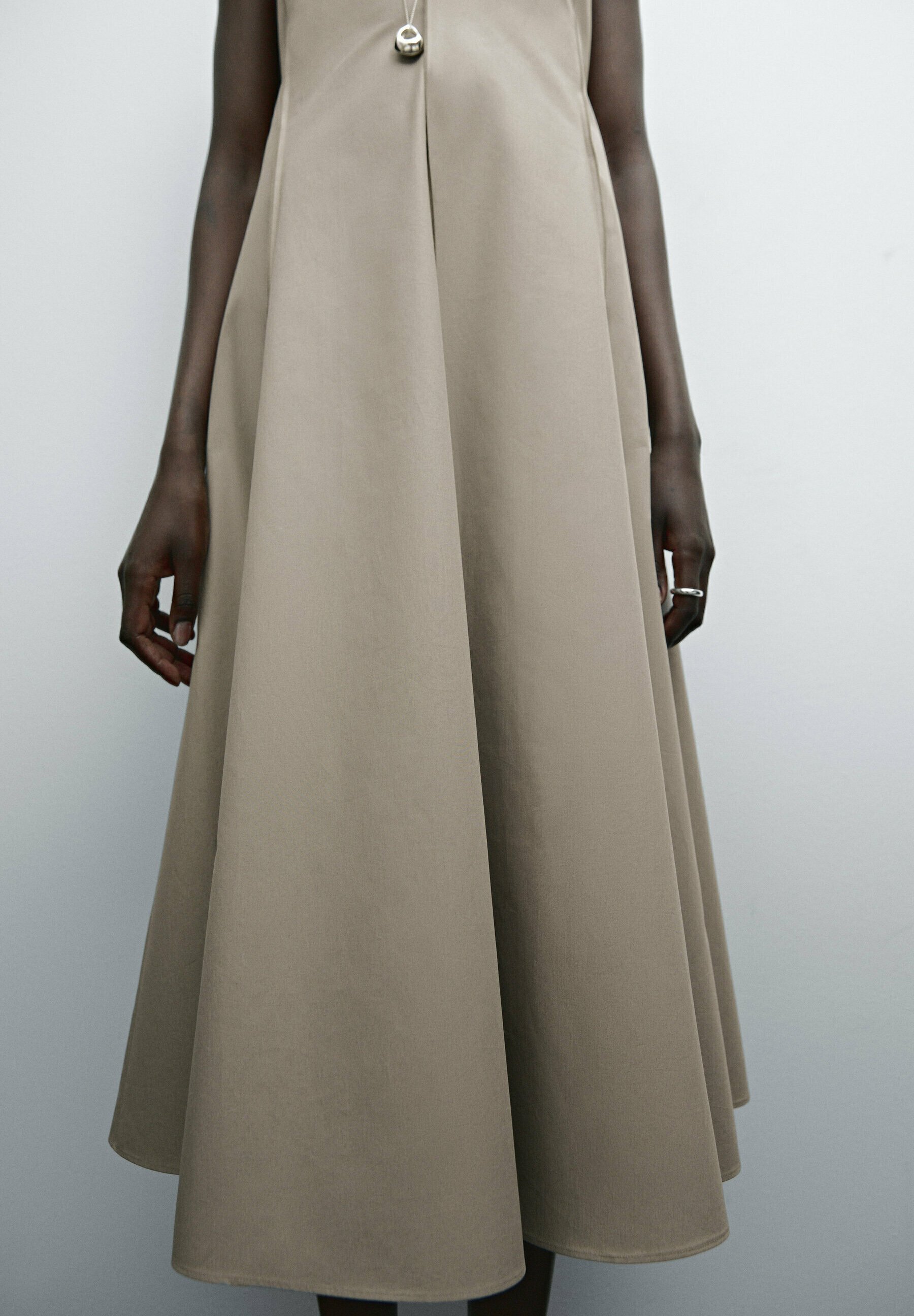 Massimo Dutti FLOUNCE MIDI - Freizeitkleid - sand - Zalando