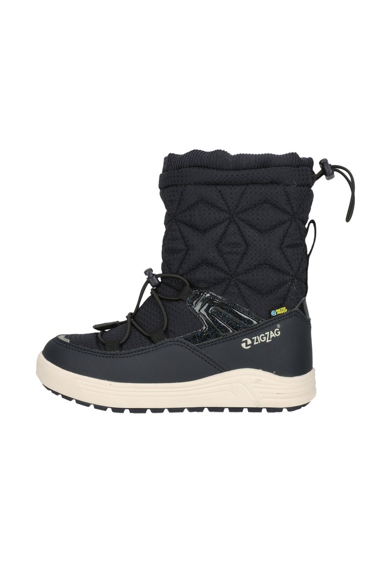 Svart vattentät snöboot med en texturerad kviltad ovandel, elastiskt snörningssystem och en vit gummisul för bra grepp.