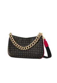 Borsa nera realizzata in materiale sintetico, con una tracolla in chain dorato, dettagli rossi e un motivo con logo su tutta la superficie.