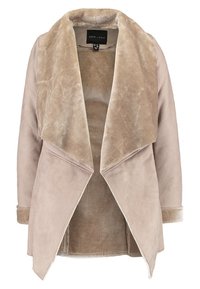 Béžová bunda z umělé semiše se širokým měkkým límcem, otevřeným předním dílem a dlouhými rukávy. Hladká textura s jednoduchou, čistou siluetou.