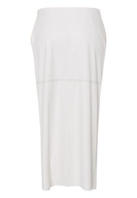 Witte knie-lange rok van gladde stof met een rechte snit, voorzien van zijzakken en een naaddetail langs de taille.
