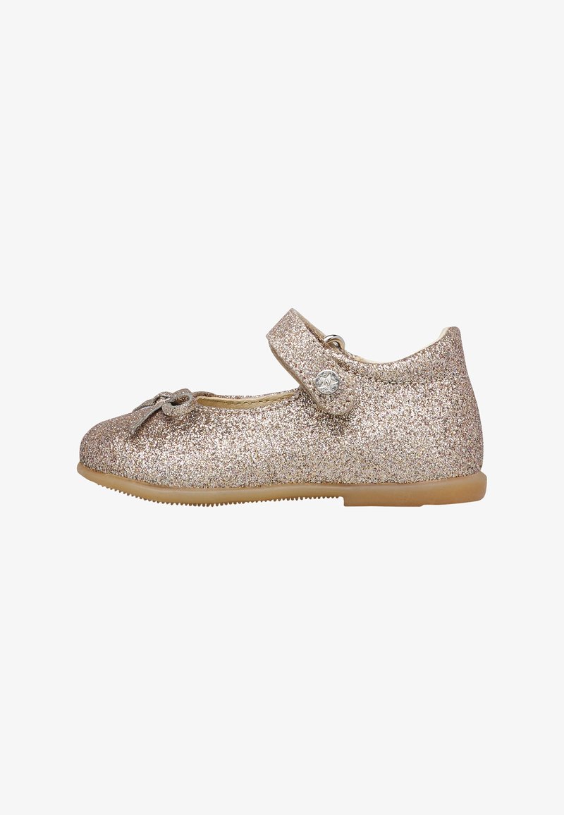 Chaussure Mary Jane dorée scintillante pour filles, avec un nœud à l'avant et une bride Velcro ornée d'un petit bouton logo métallique.