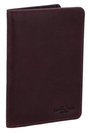 BRODIE - Passport holder - weinrot