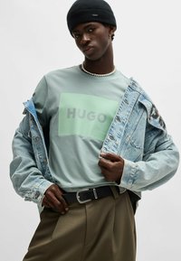 HUGO DULIVE - T-shirts print - open grey fourteen