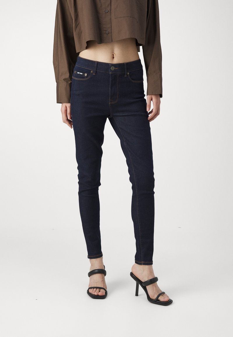dkny bleecker boyfriend jeans