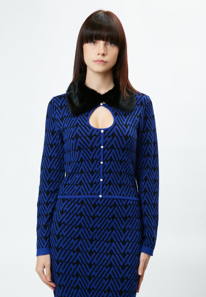 INFLUENCER COLLAR CROPPED  - Strickpullover - royal