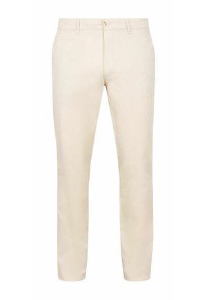 Beige slim-fit herenbroek met riemlussen, voor sluiting met knopen en zijzakken, afgebeeld tegen een witte achtergrond.