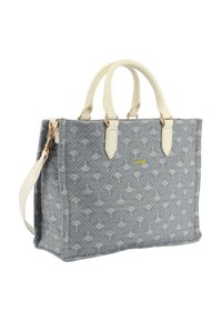 Sac à main en tissu gris avec poignées et accents en cuir blanc, présentant un motif subtil et un logo doré. Sangle d'épaule réglable incluse.