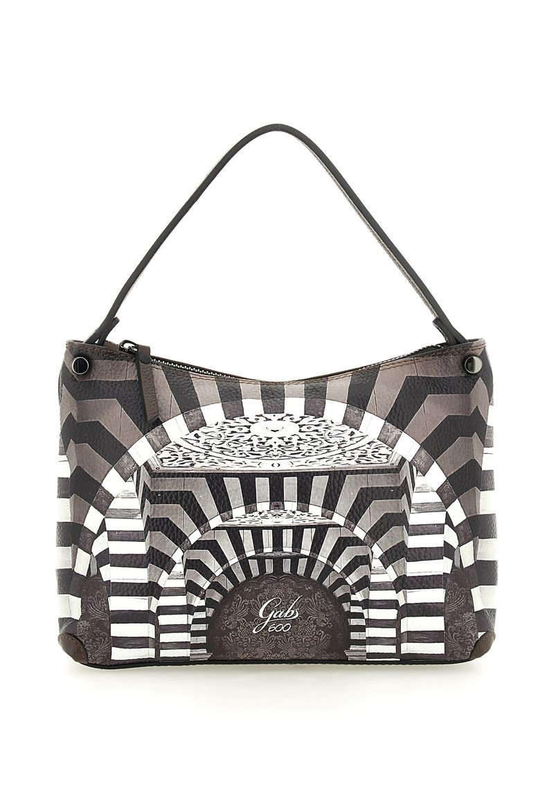 Borsa con un design ad arco a righe bianche e nere che ricorda i modelli architettonici e con "Gabs 600" stampato sul davanti.