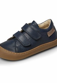 Námořnické modré kožené boty se dvěma suchými zipy, perforovaný design na svršku a gumová podrážka s texturovaným povrchem pro lepší přilnavost.