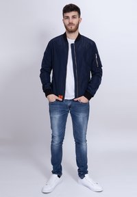 Thumbnail Image 2