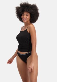 Bamboo Basics 3 PACK - String - black