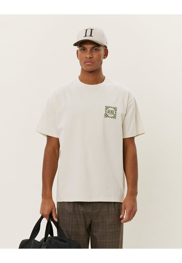 GOODS - Print T-shirt4