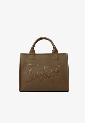 Borsa tote in pelle marrone strutturata con due manici superiori. Presenta il testo in rilievo "Dreaming of Saint Barth Paradise" sul davanti.