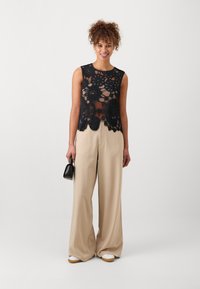 ONLY Tall ONLKADERA - Top - black
