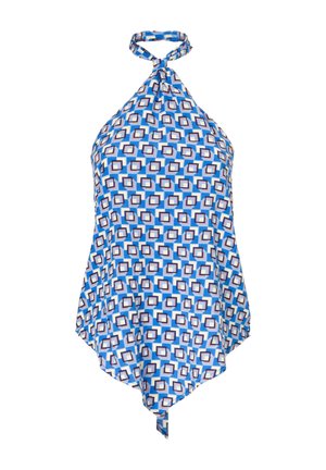Blauwe haltertop met een geometrisch vierkant patroon in tinten blauw, wit en bruin. Lichtgewicht stof, asymmetrische zoom, vastgeknoopte hals.
