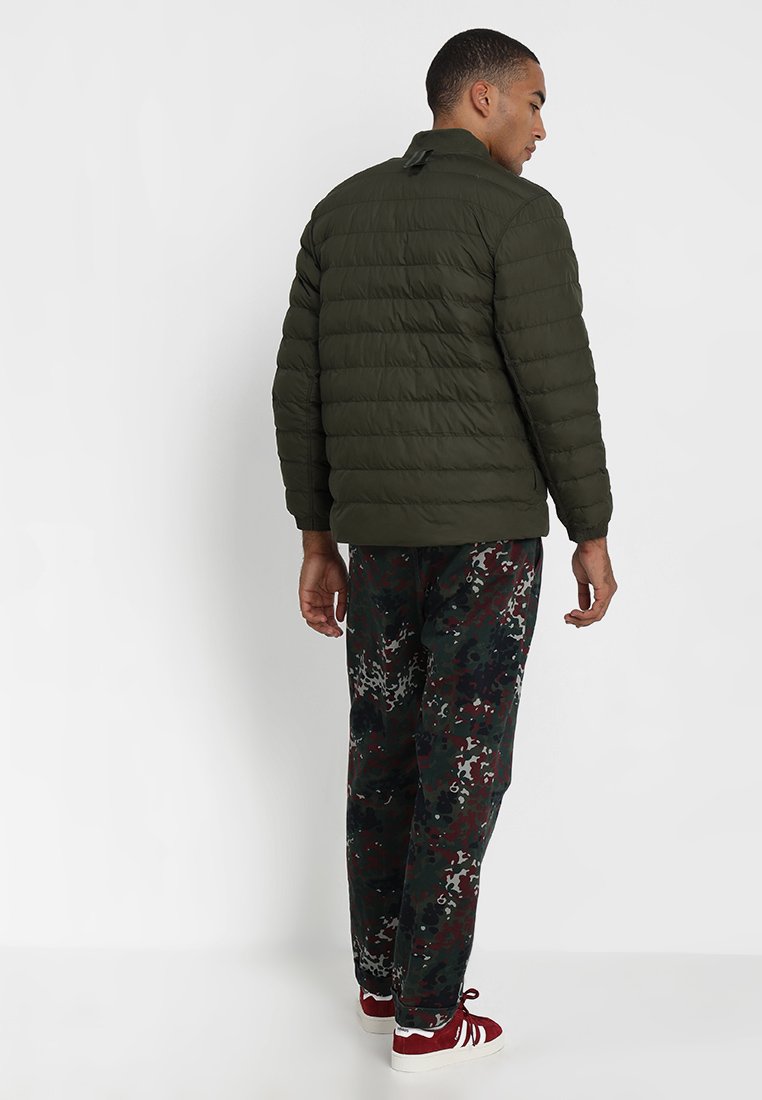 adidas Originals OUTDOOR Bomberjacke darkgreen adidas Originals OUTDOOR Bomberjacke darkgreen