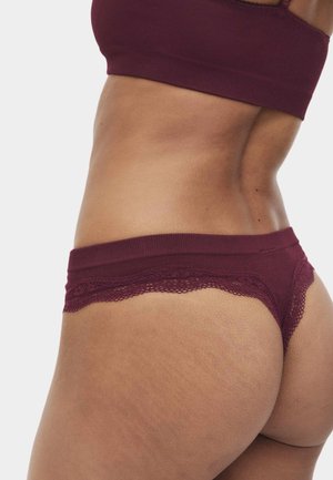 Marks & Spencer, 2 PACK JASMINE LACE TRIM SEAMFREE THONGS - Tanga - dark wine