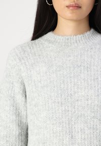 ONLY ONLMAGGIE LIFE O NECK  - Pulover - light grey