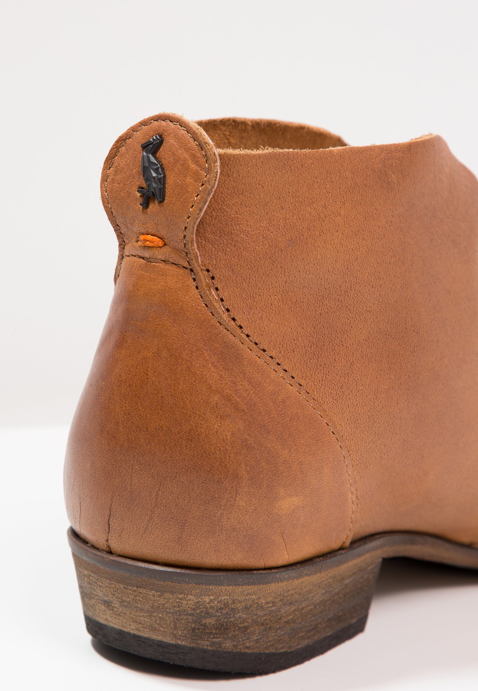 HUB CHUCKIE - Botines bajos - cognac/nat/tostado - Zalando.es